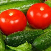 В Прикамье в августе на 40% упала цена на огурцы и помидоры