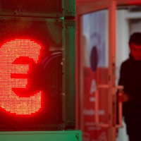 Курс евро в пермских банках приблизился к 100 рублям