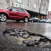 Администрацию Перми обязали завершить ямочный ремонт дорог до 1 июня